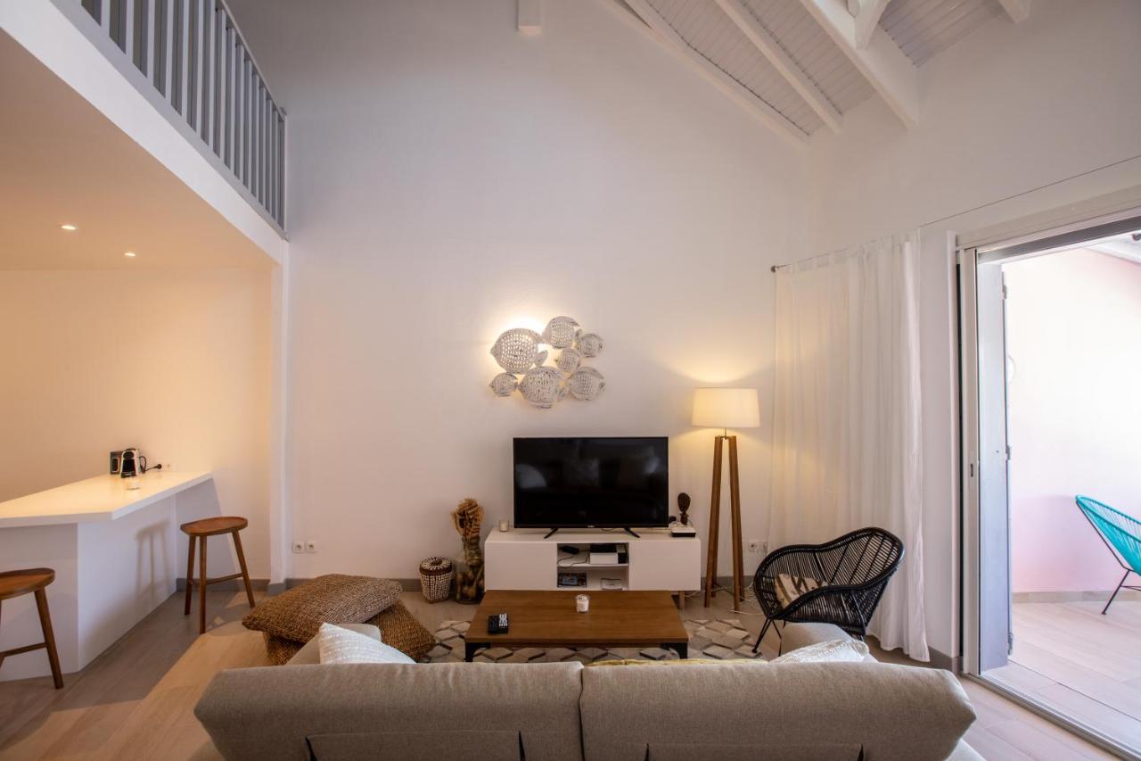 Stunning New Apartment With View Of Orient Bay Quarter of Orleans Eksteriør billede